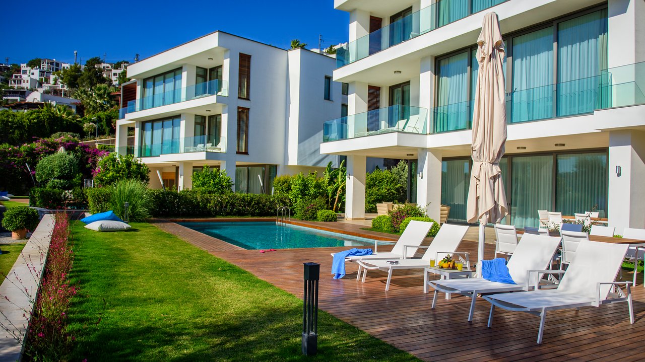 cheap resort hotels to Spend holiday with family