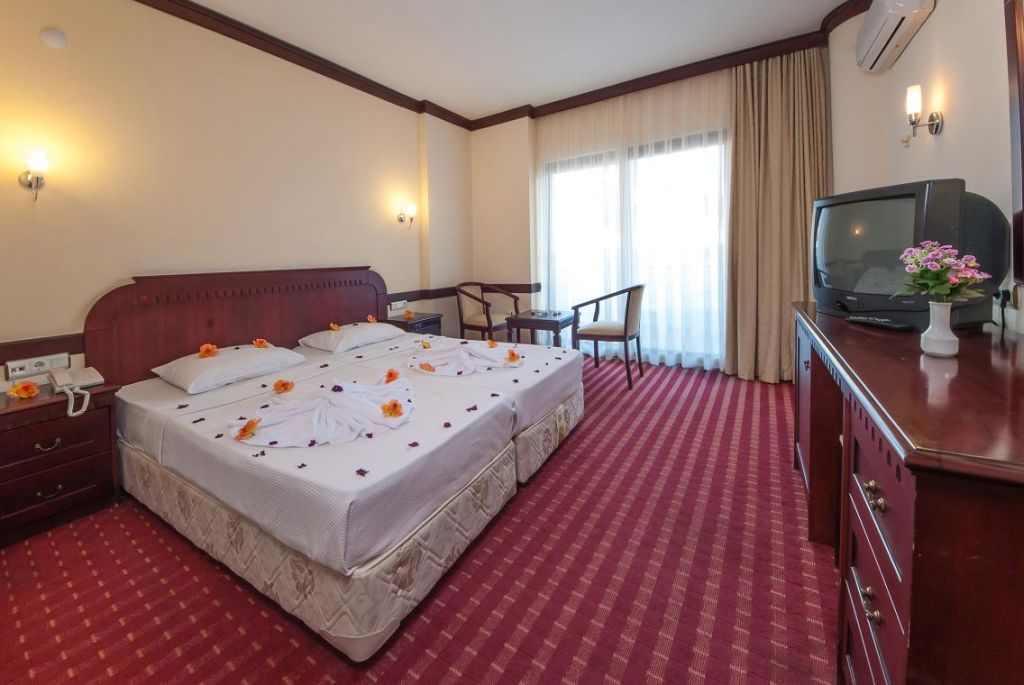 cheap resort hotels to Spend holiday with family