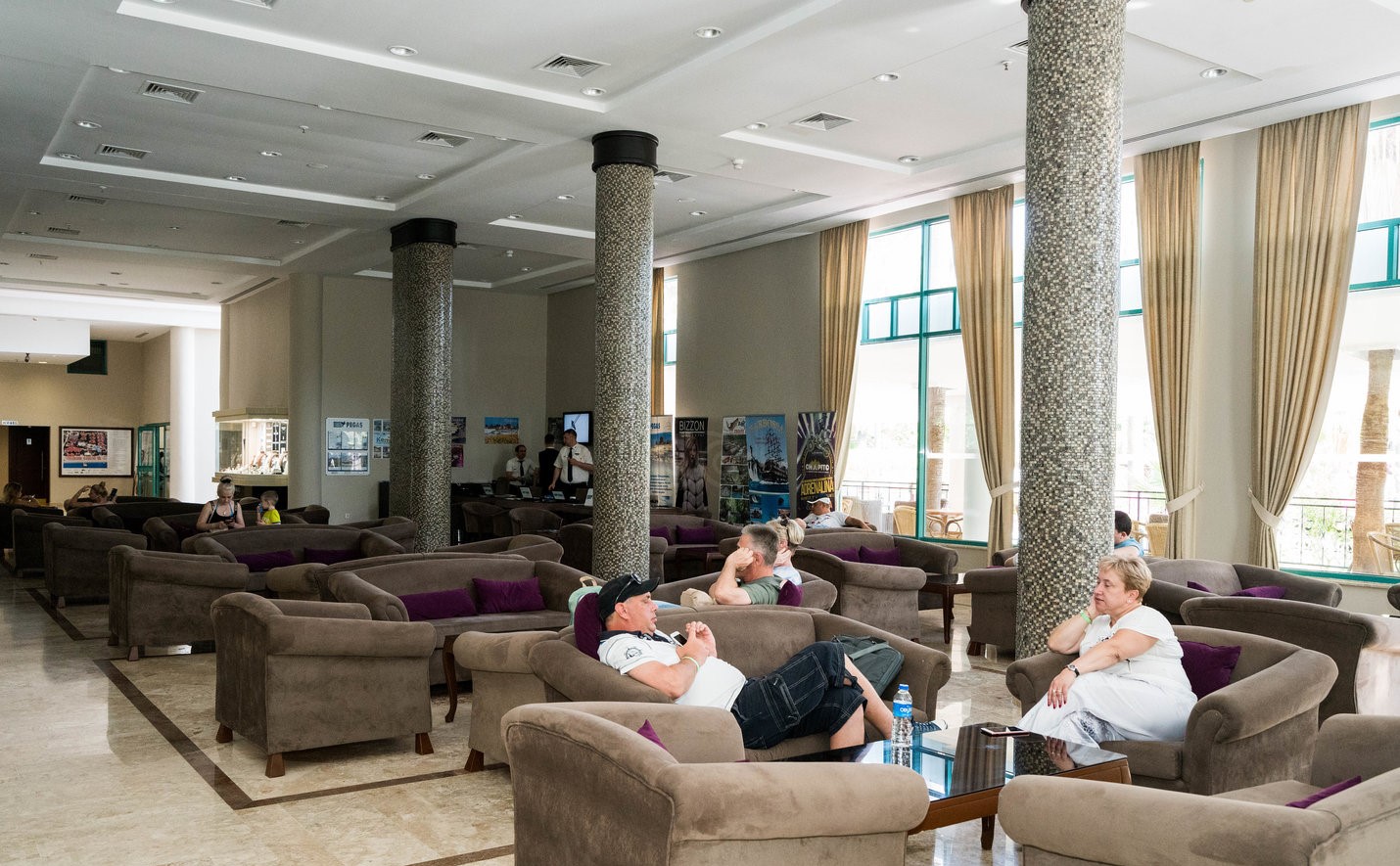 cheap resort hotels to Spend holiday with family
