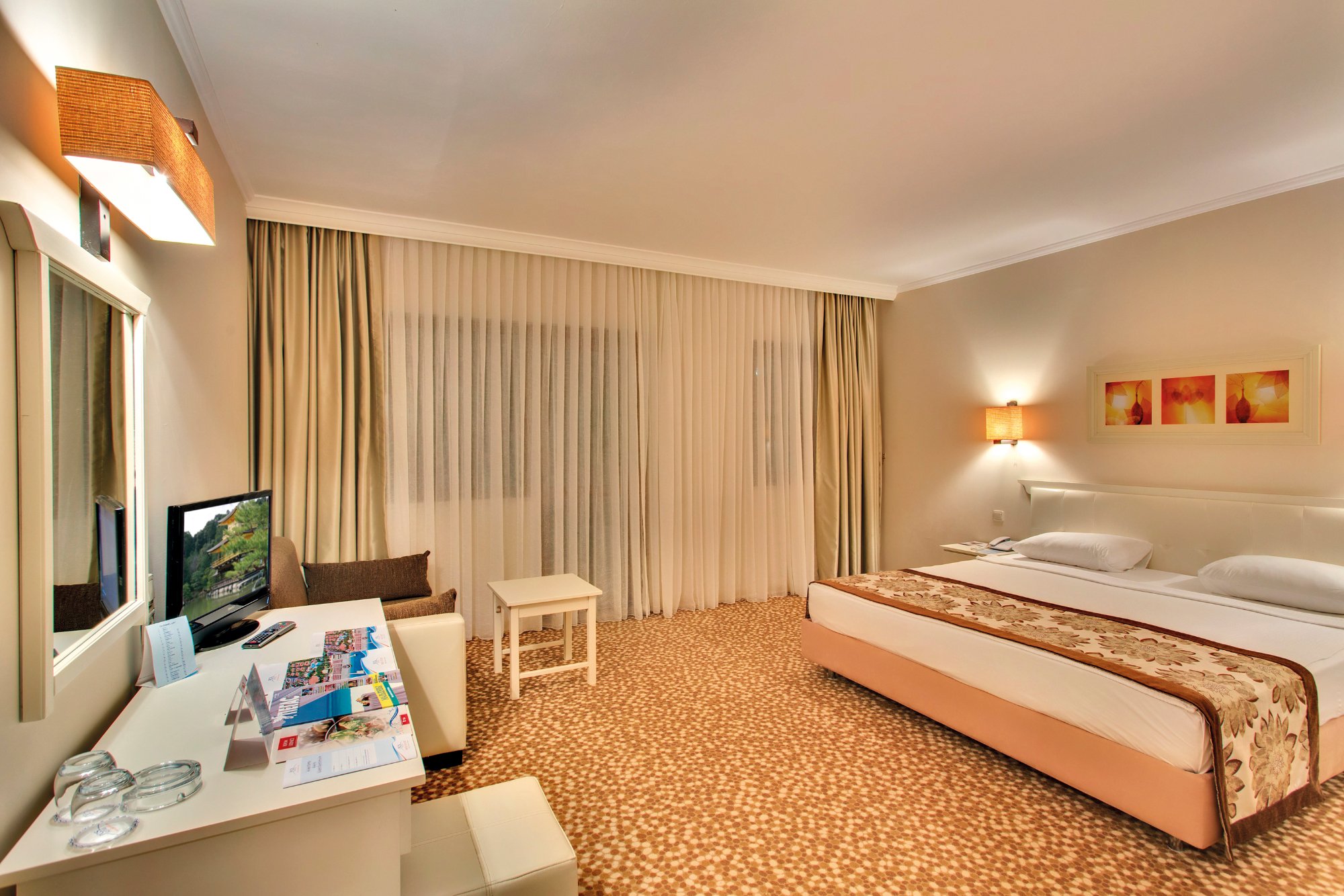 cheap resort hotels to Spend holiday with family