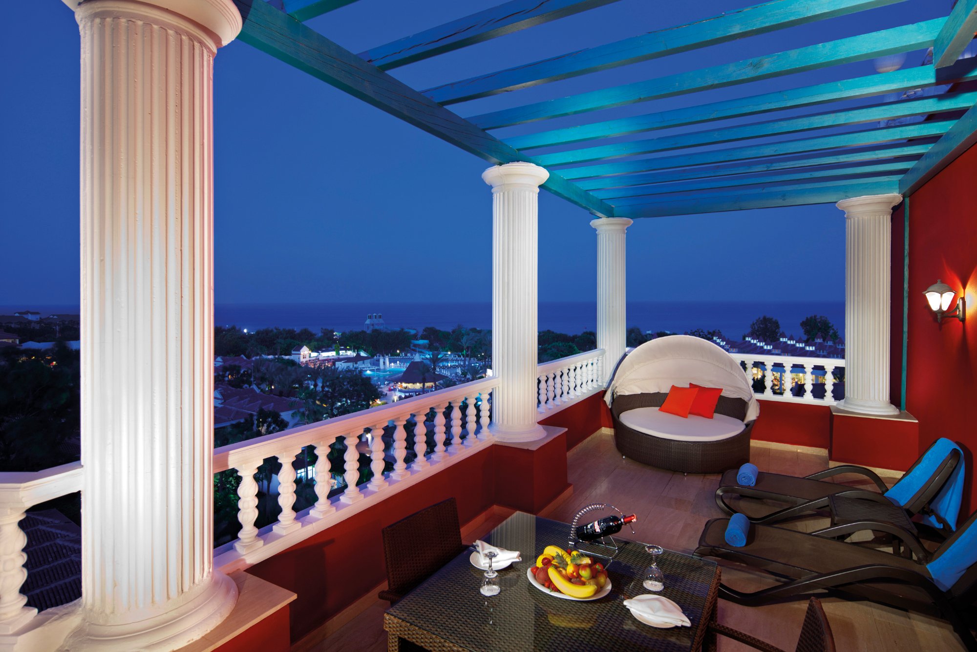 cheap resort hotels to Spend holiday with family