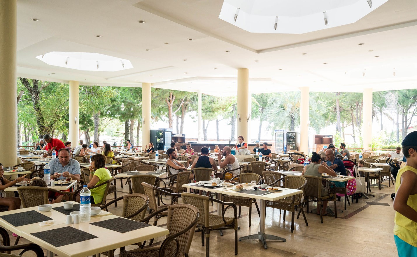 cheap resort hotels to Spend holiday with family