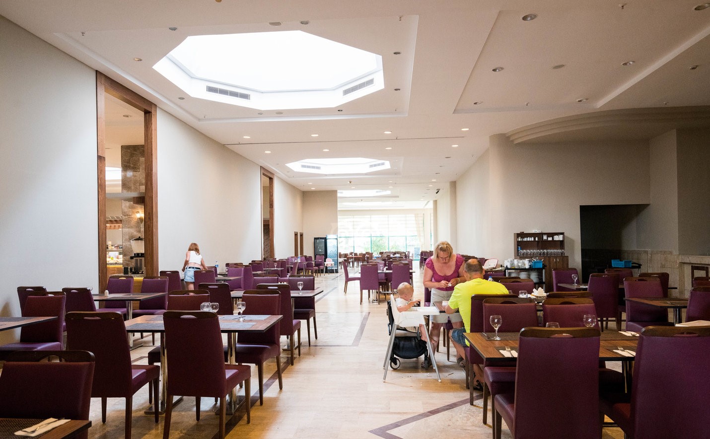 cheap resort hotels to Spend holiday with family