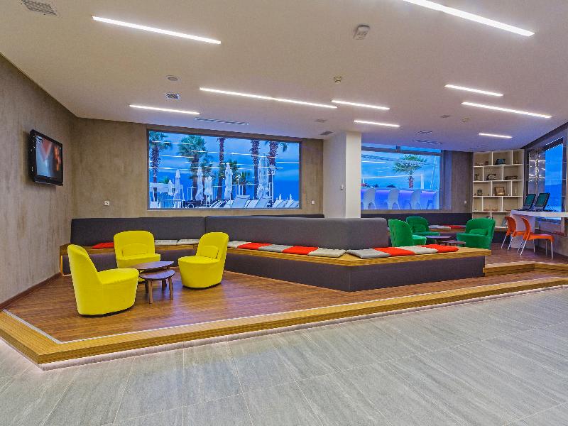 cheap resort hotels to Spend holiday with family