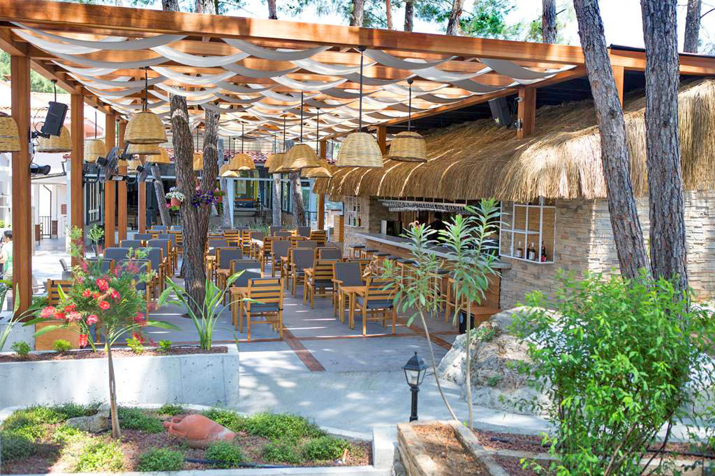 cheap resort hotels to Spend holiday with family