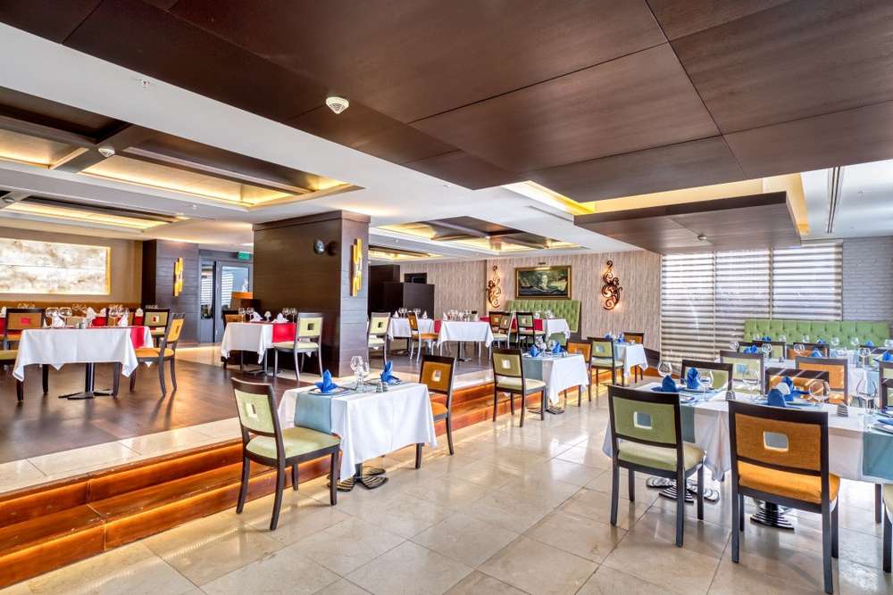 cheap resort hotels to Spend holiday with family