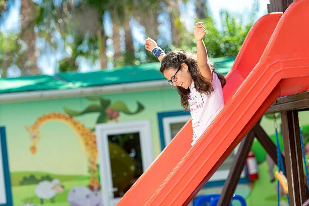 cheap resort hotels to Spend holiday with family