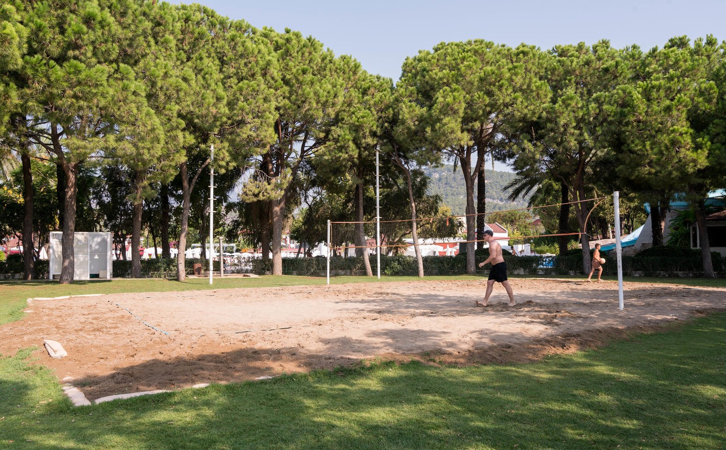 cheap resort hotels to Spend holiday with family