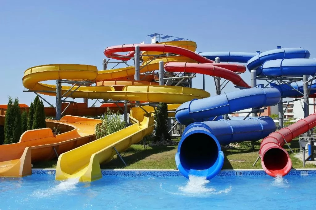 cheap resort hotels to Spend holiday with family