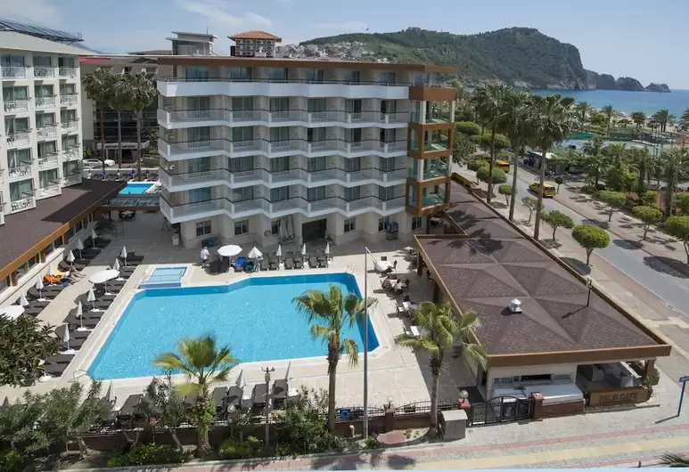 cheap resort hotels to Spend holiday with family