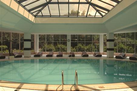 cheap resort hotels to Spend holiday with family