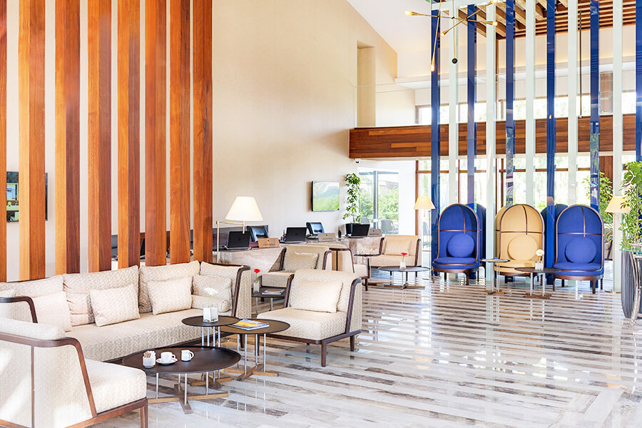 cheap resort hotels to Spend holiday with family