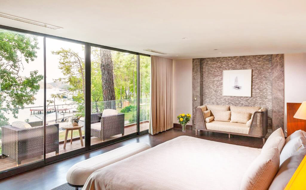 cheap resort hotels to Spend holiday with family