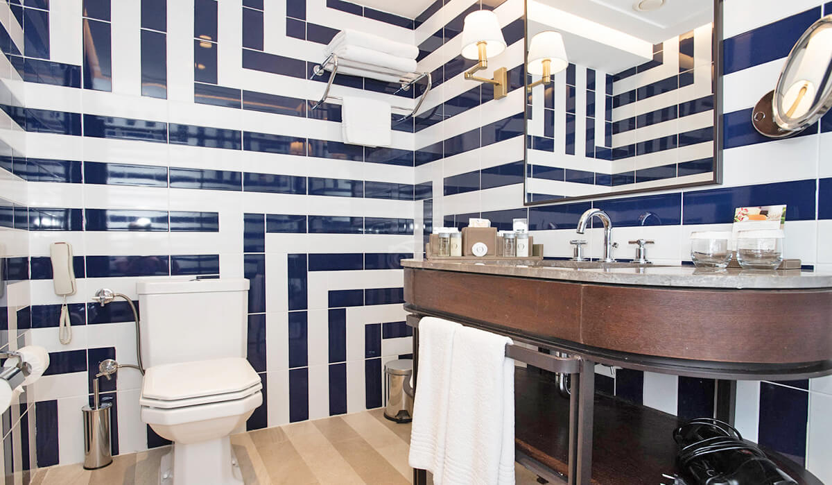 cheap resort hotels to Spend holiday with family