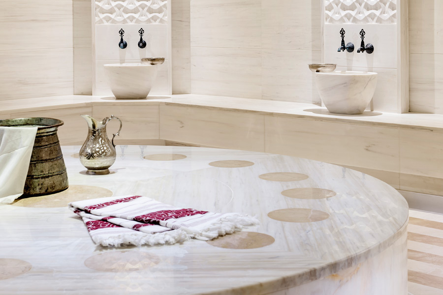 cheap resort hotels to Spend holiday with family