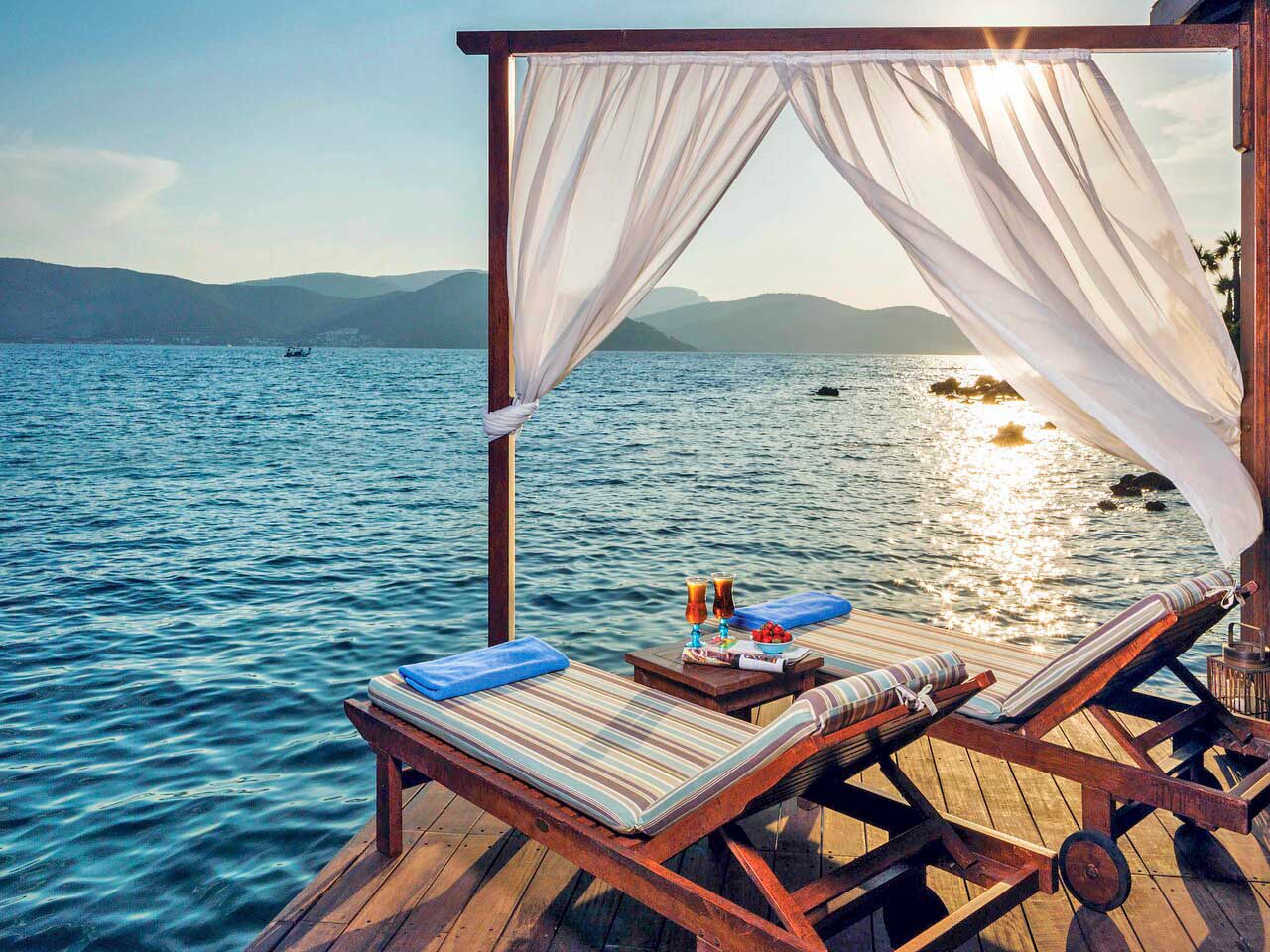 cheap resort hotels to Spend holiday with family