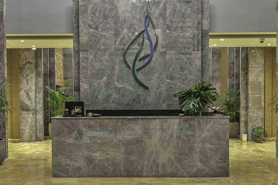 cheap resort hotels to Spend holiday with family