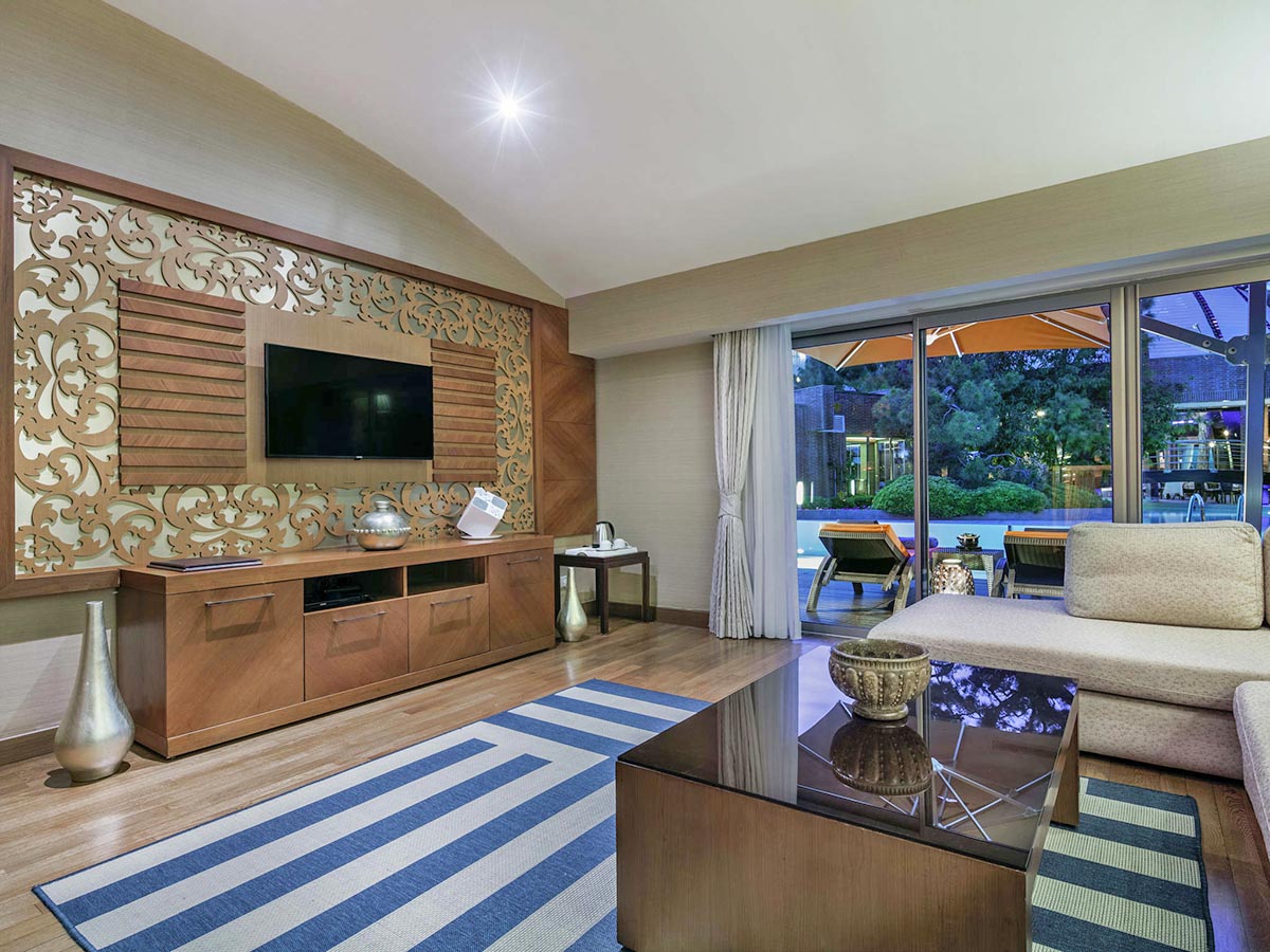 cheap resort hotels to Spend holiday with family