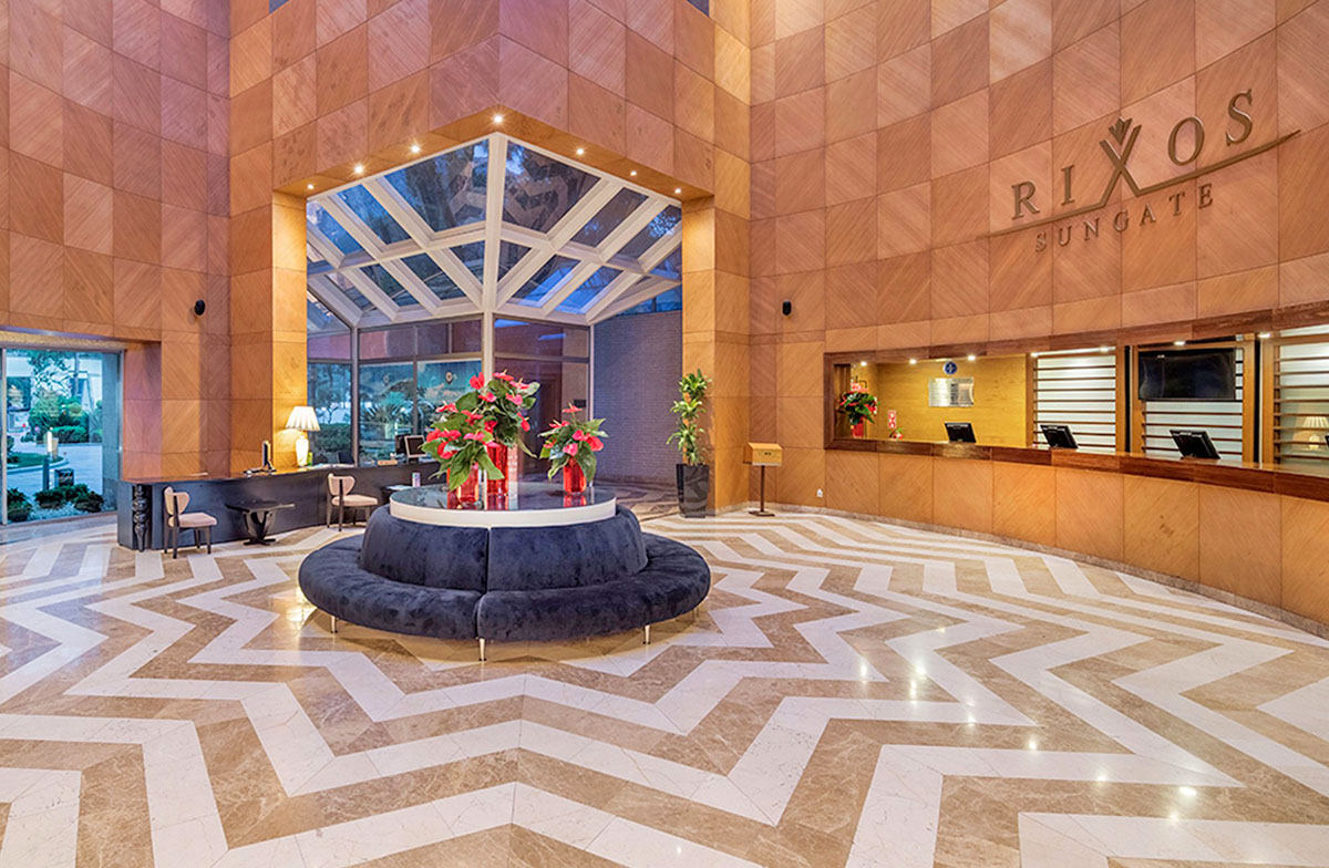 cheap resort hotels to Spend holiday with family