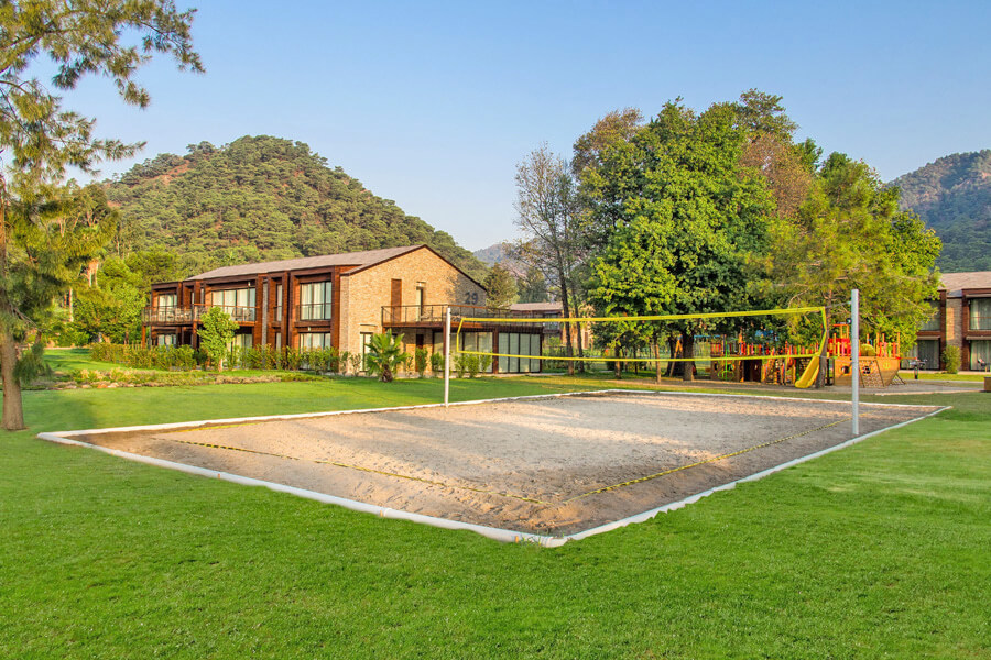 cheap resort hotels to Spend holiday with family