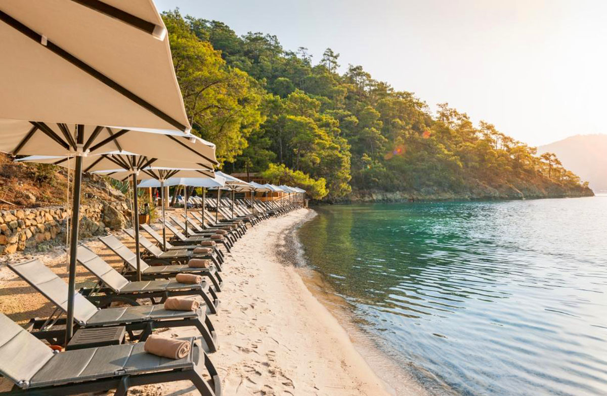 cheap resort hotels to Spend holiday with family