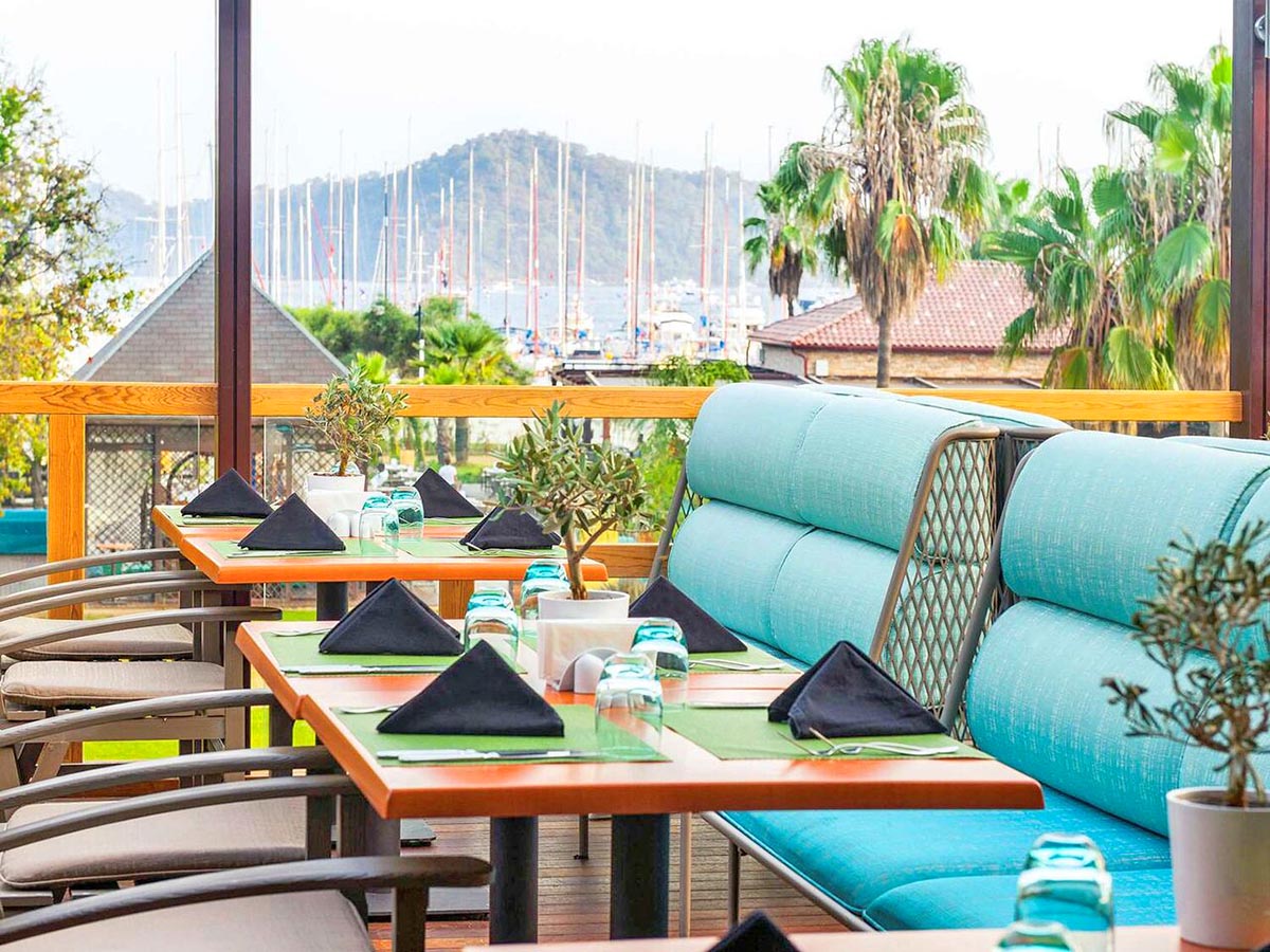 cheap resort hotels to Spend holiday with family