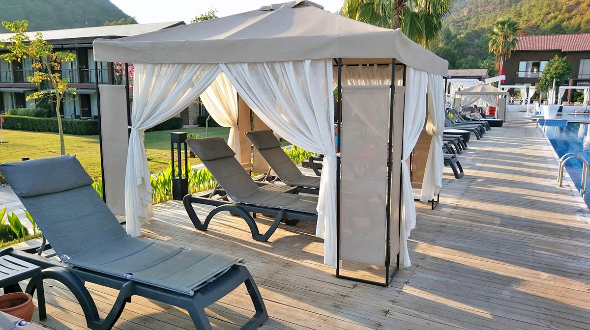 cheap resort hotels to Spend holiday with family