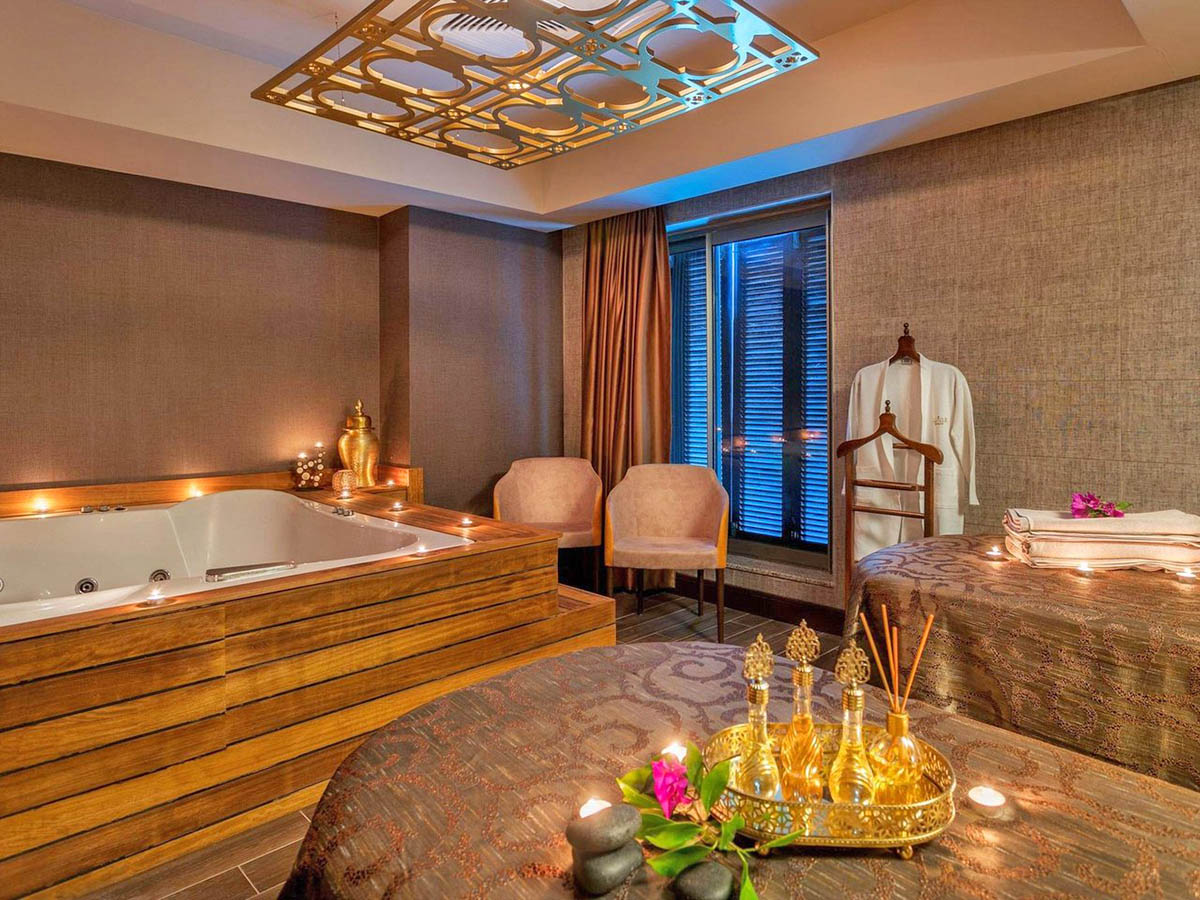 cheap resort hotels to Spend holiday with family