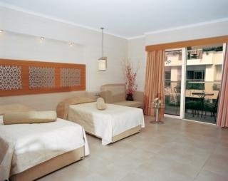 cheap resort hotels to Spend holiday with family