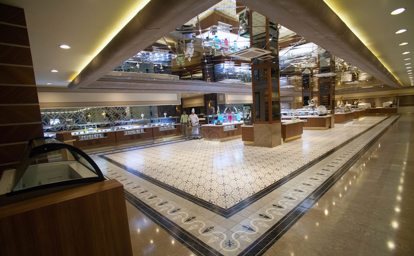 cheap resort hotels to Spend holiday with family