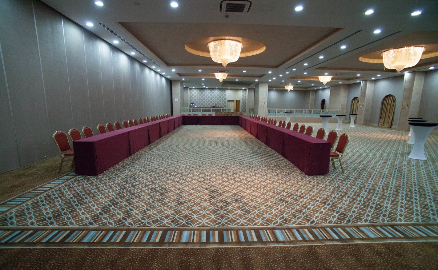 cheap resort hotels to Spend holiday with family