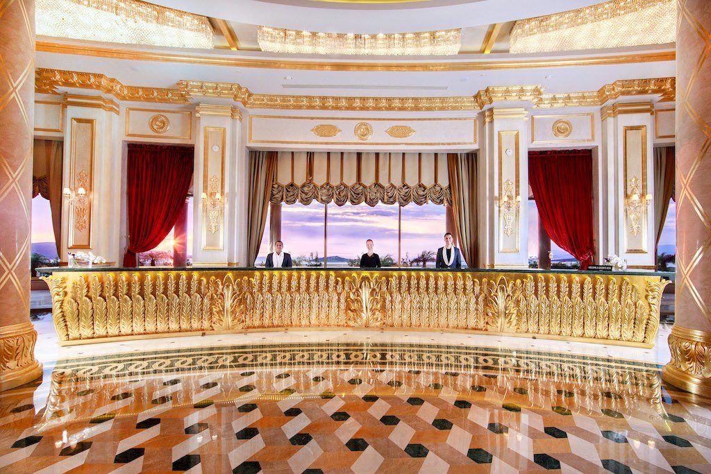 cheap resort hotels to Spend holiday with family