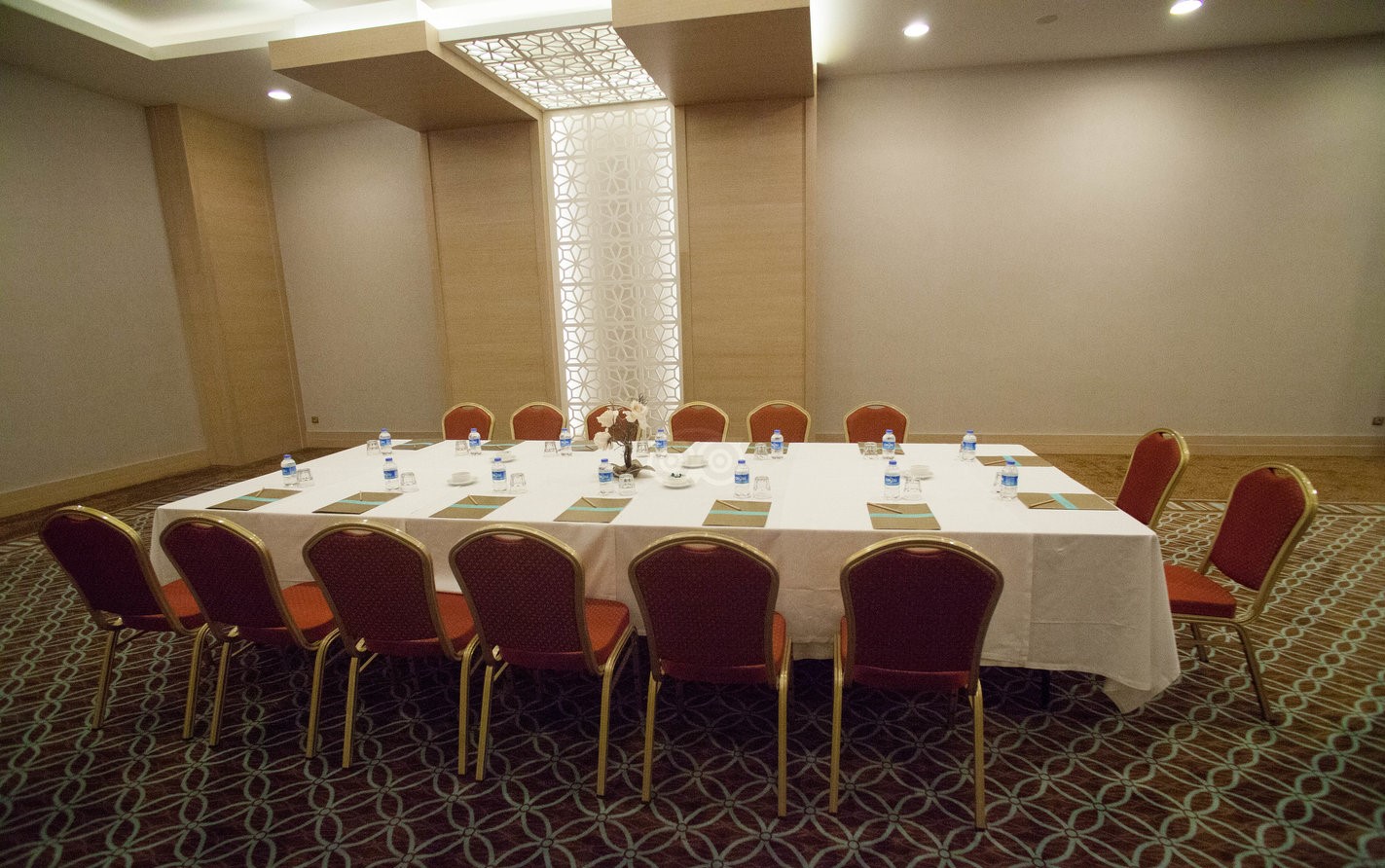 cheap resort hotels to Spend holiday with family