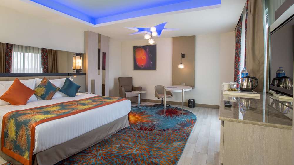 cheap resort hotels to Spend holiday with family