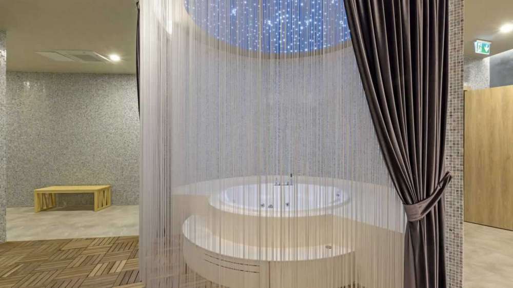 cheap resort hotels to Spend holiday with family