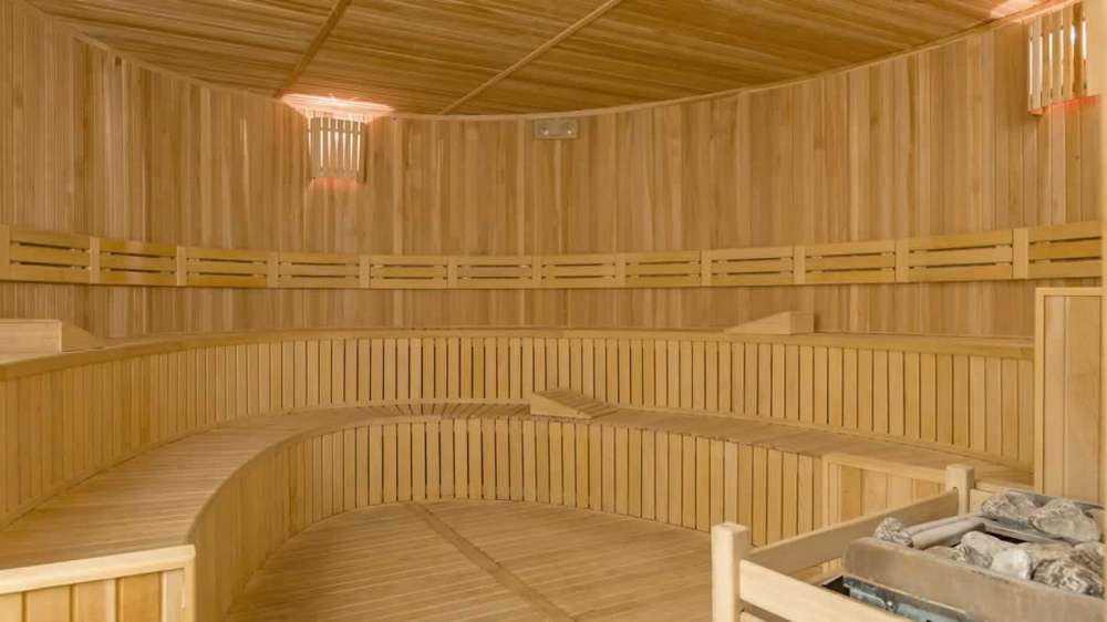 cheap resort hotels to Spend holiday with family