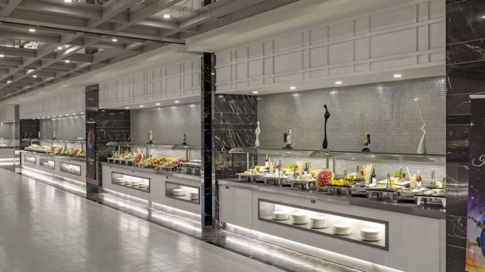 cheap resort hotels to Spend holiday with family