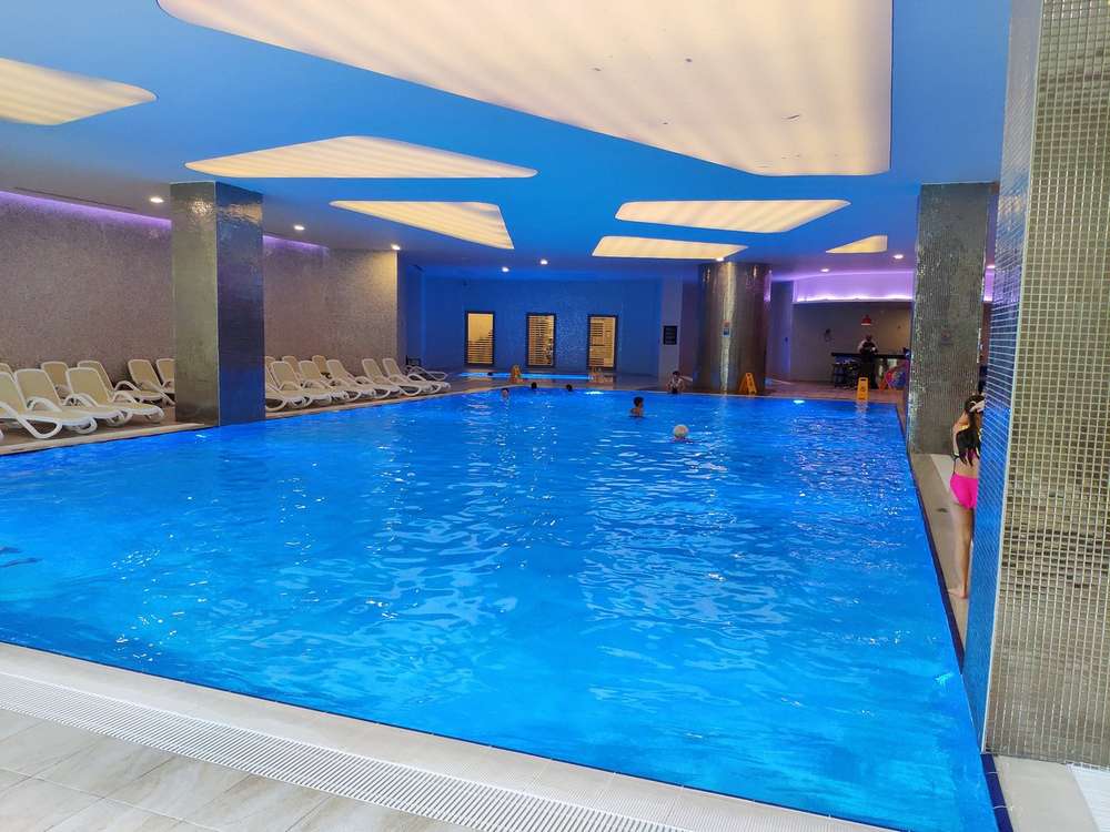 cheap resort hotels to Spend holiday with family