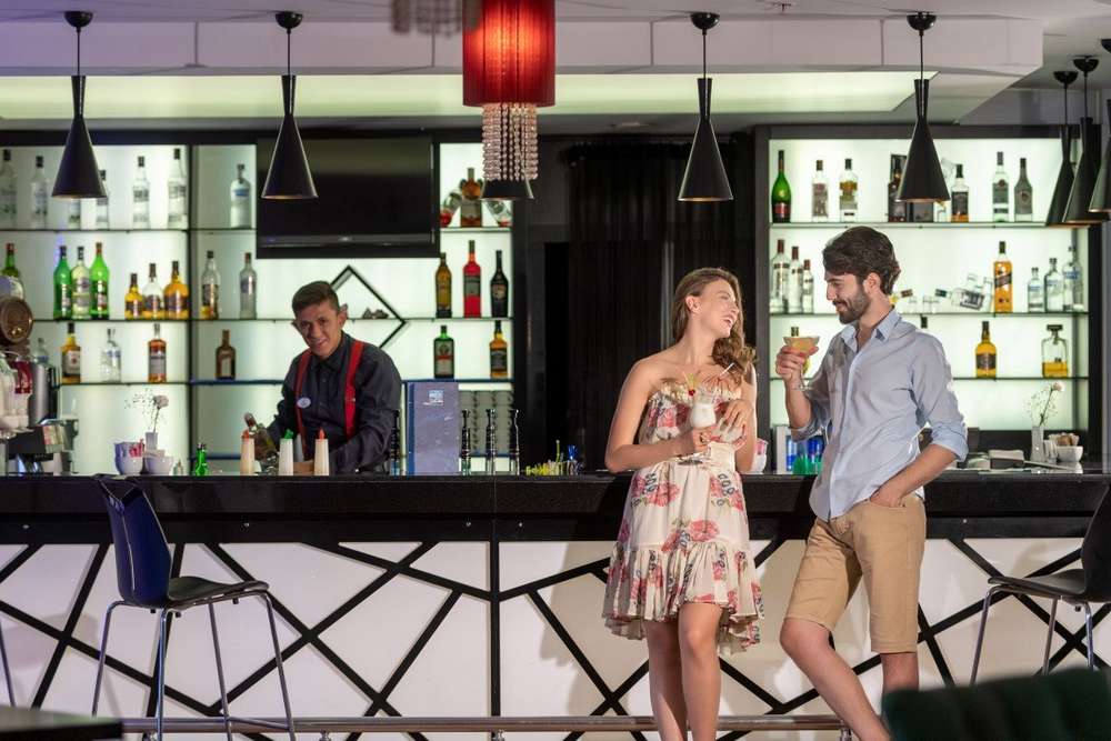 cheap resort hotels to Spend holiday with family