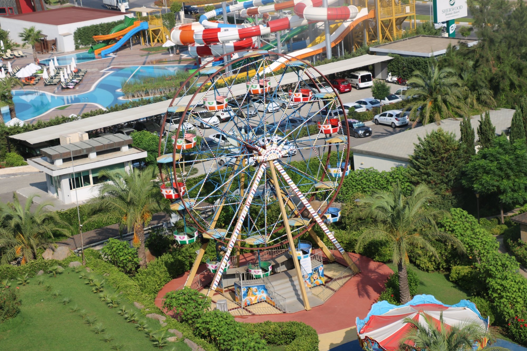 cheap resort hotels to Spend holiday with family