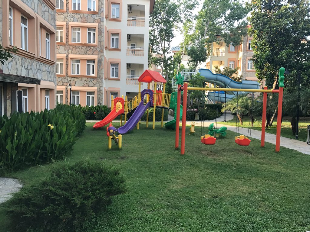 cheap resort hotels to Spend holiday with family