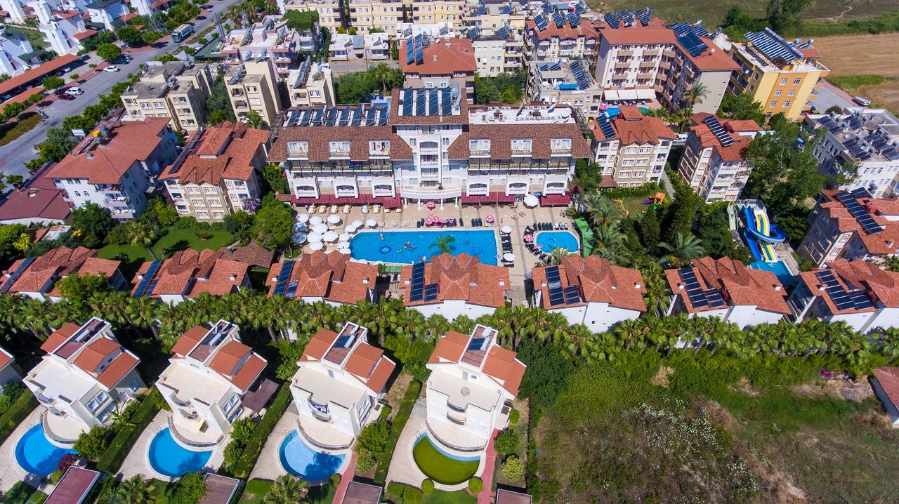 cheap resort hotels to Spend holiday with family