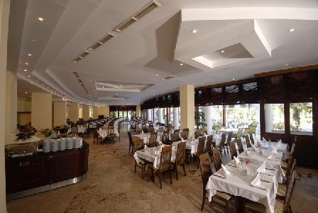 cheap resort hotels to Spend holiday with family