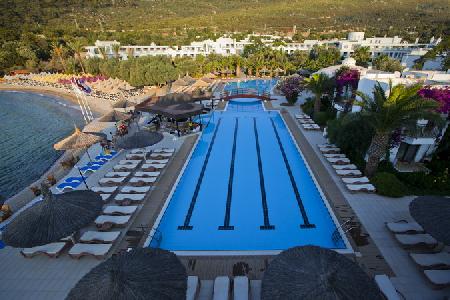 cheap resort hotels to Spend holiday with family