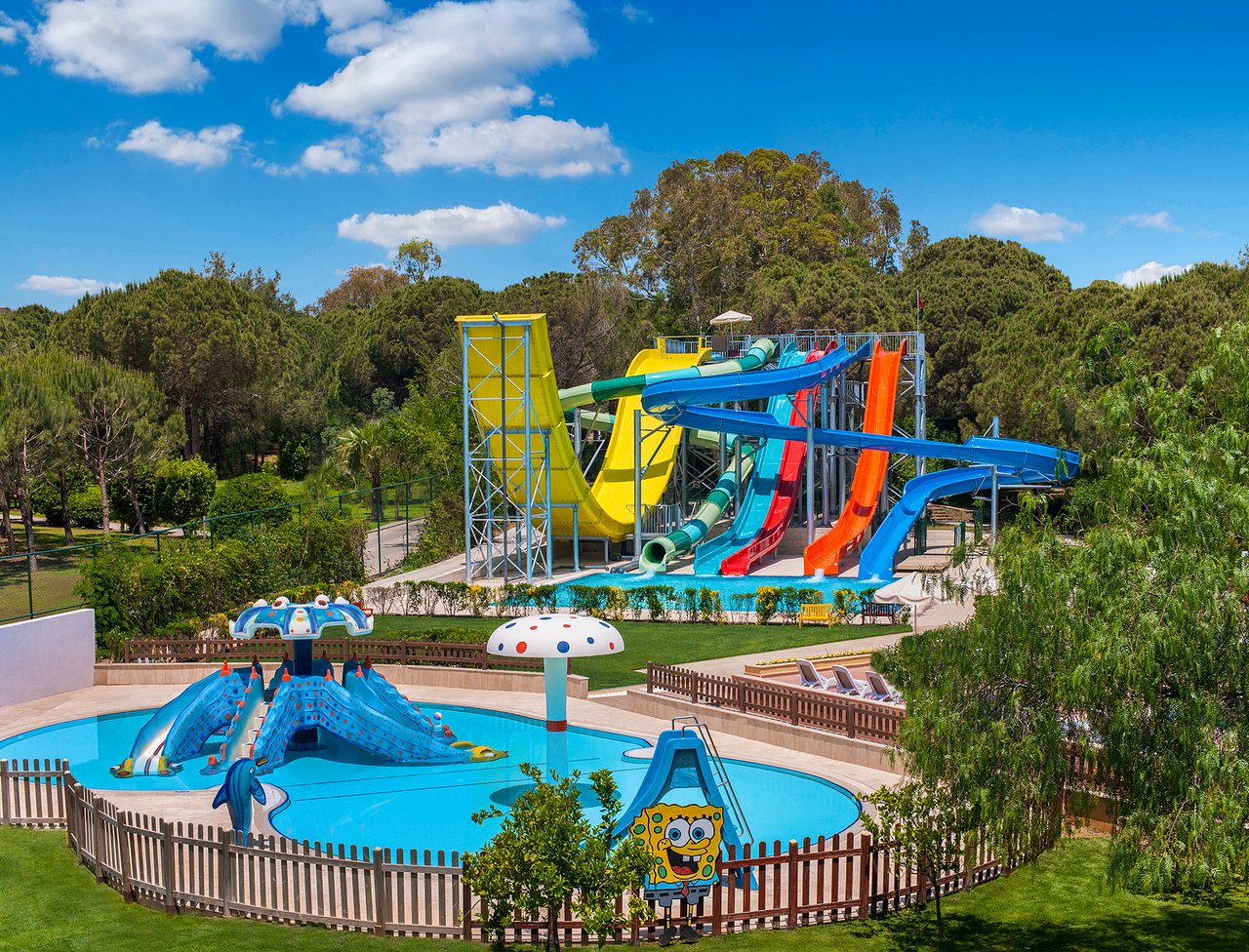 cheap resort hotels to Spend holiday with family