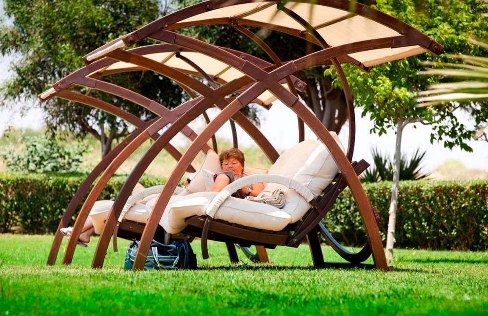 cheap resort hotels to Spend holiday with family