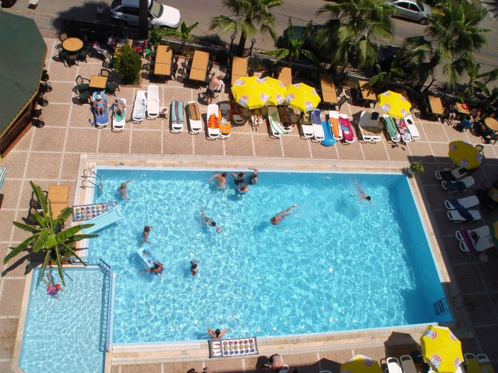 cheap resort hotels to Spend holiday with family