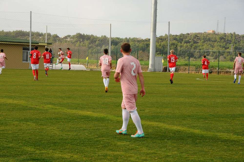 cheap resort hotels to Spend holiday with family