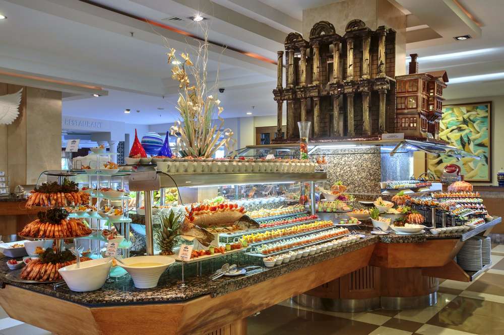 cheap resort hotels to Spend holiday with family