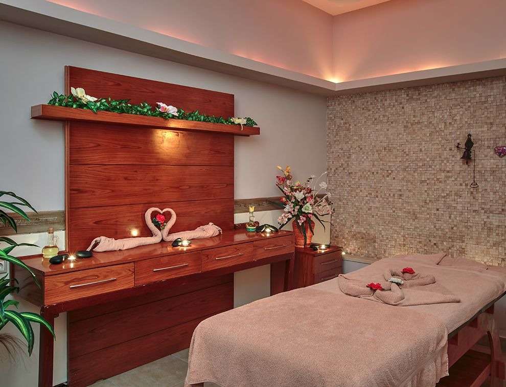 cheap resort hotels to Spend holiday with family